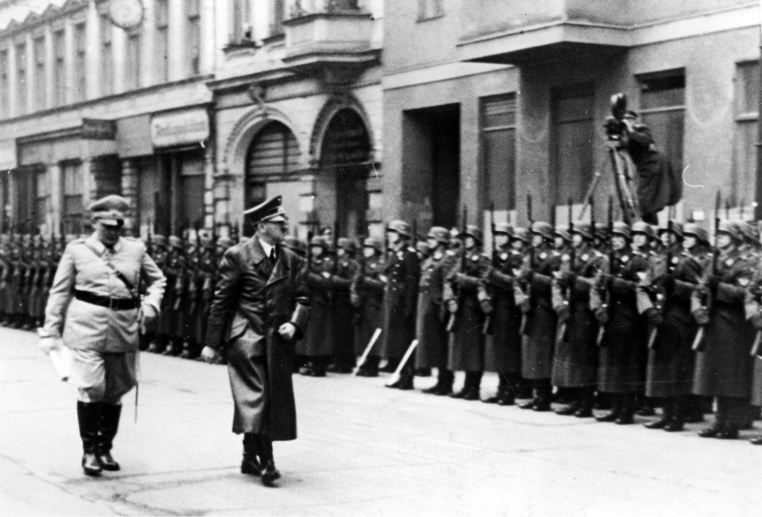 Adolf Hitler and Hermann Göring in front of the honor company before the funeral ceremony of general Ernst Udet